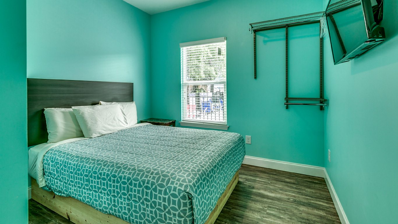 407 9th Avenue – Unit A bedroom.