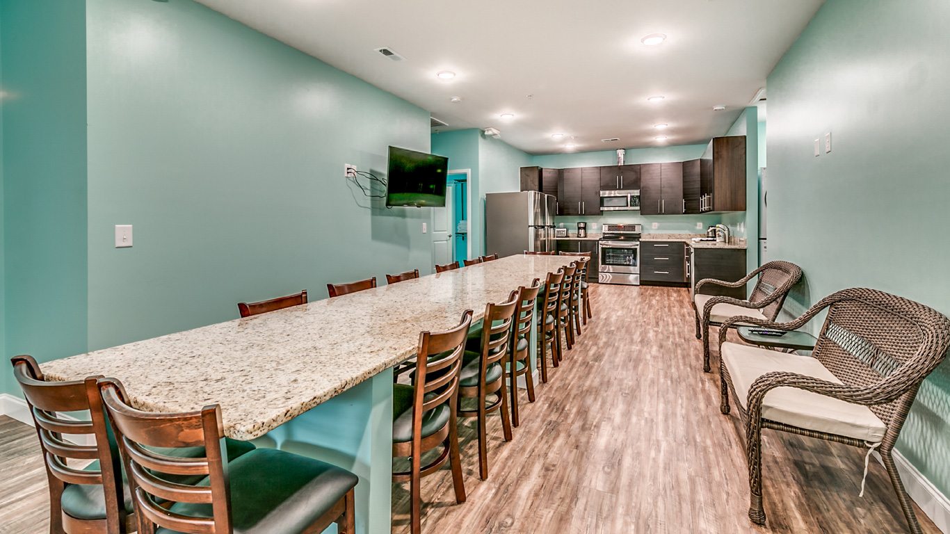 407 9th Avenue – Unit A kitchen and dining table.