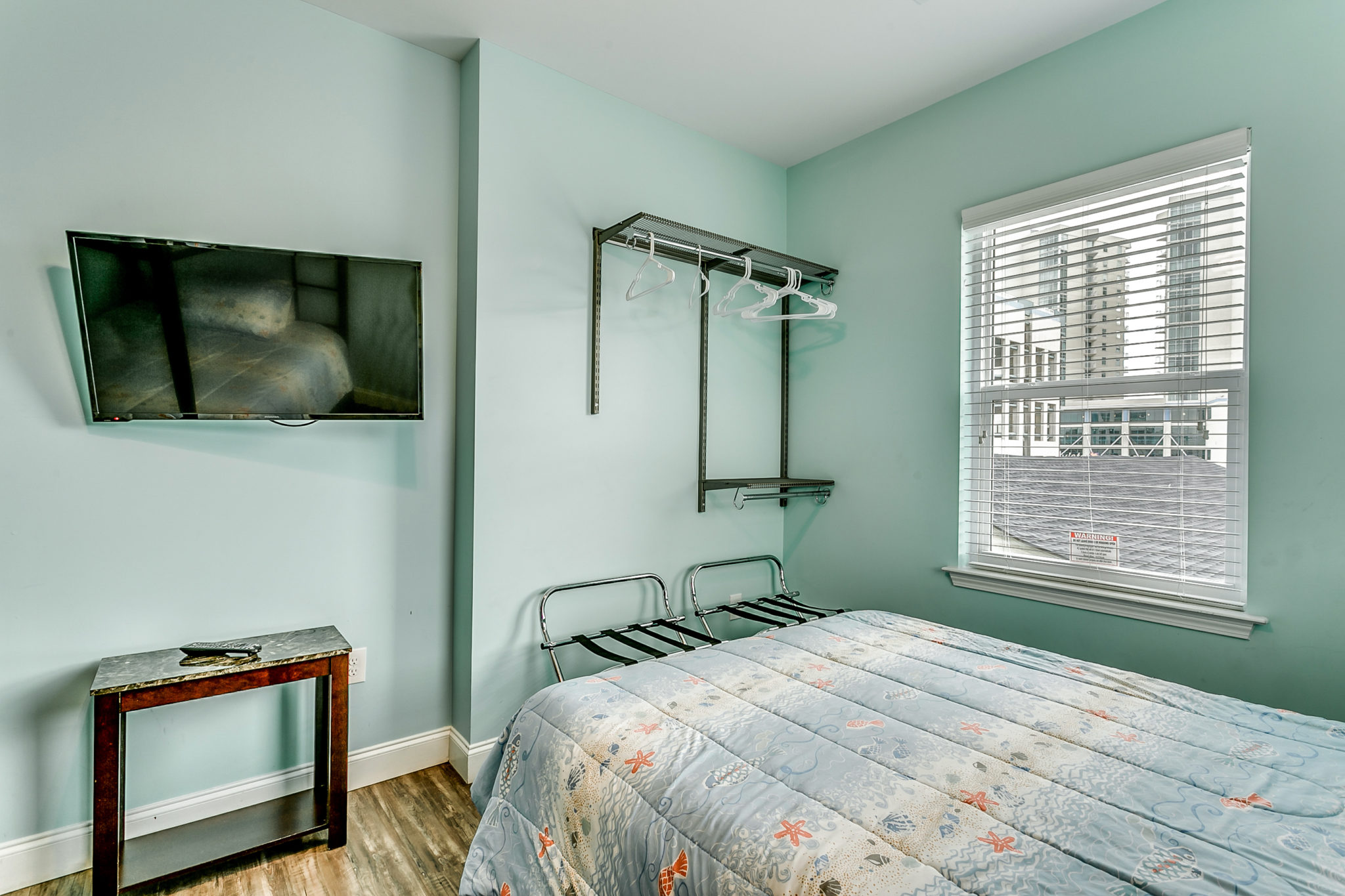 204 54th Ave - Unit B bedroom.