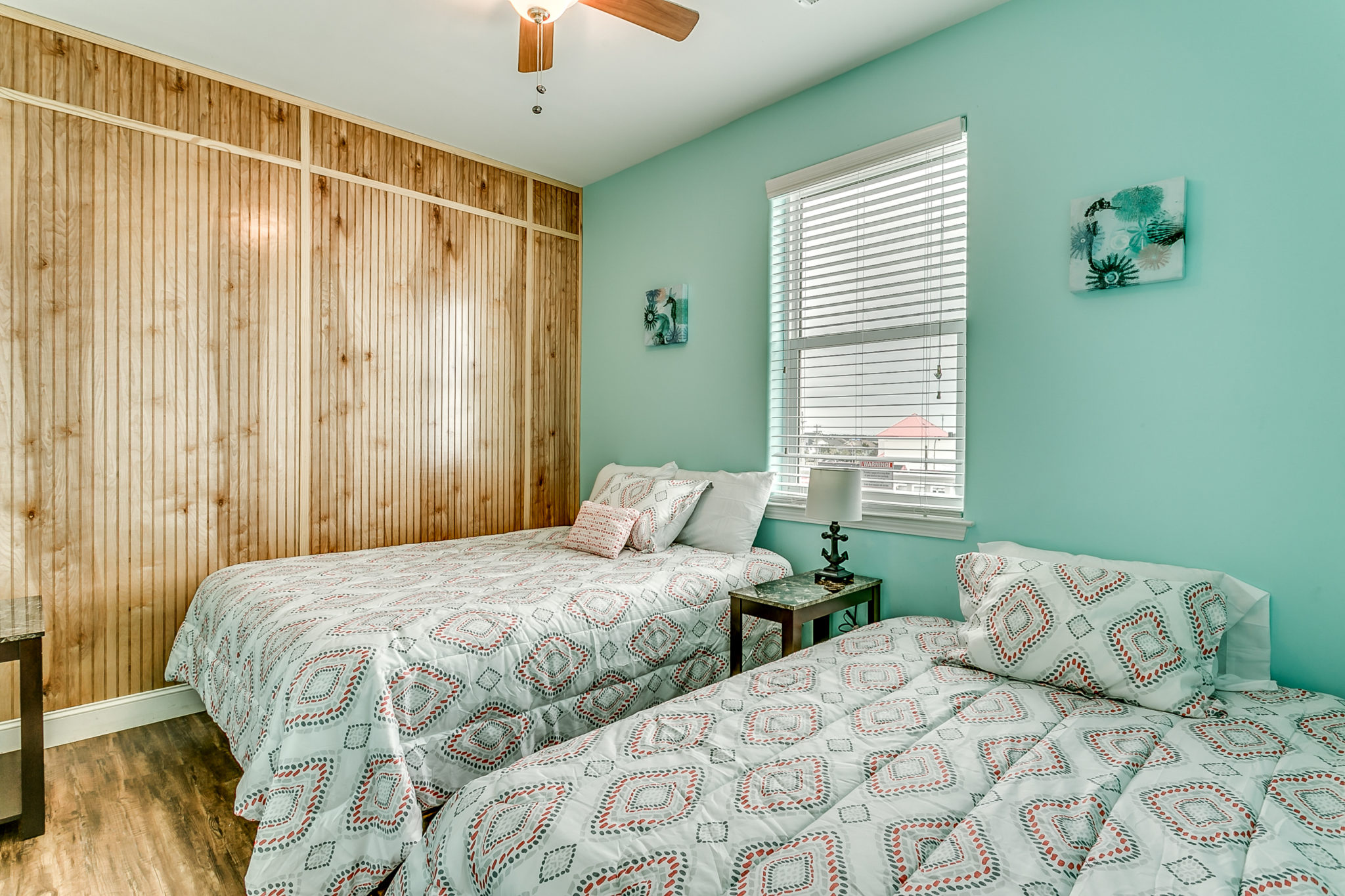 2201 Spring Street bedroom.