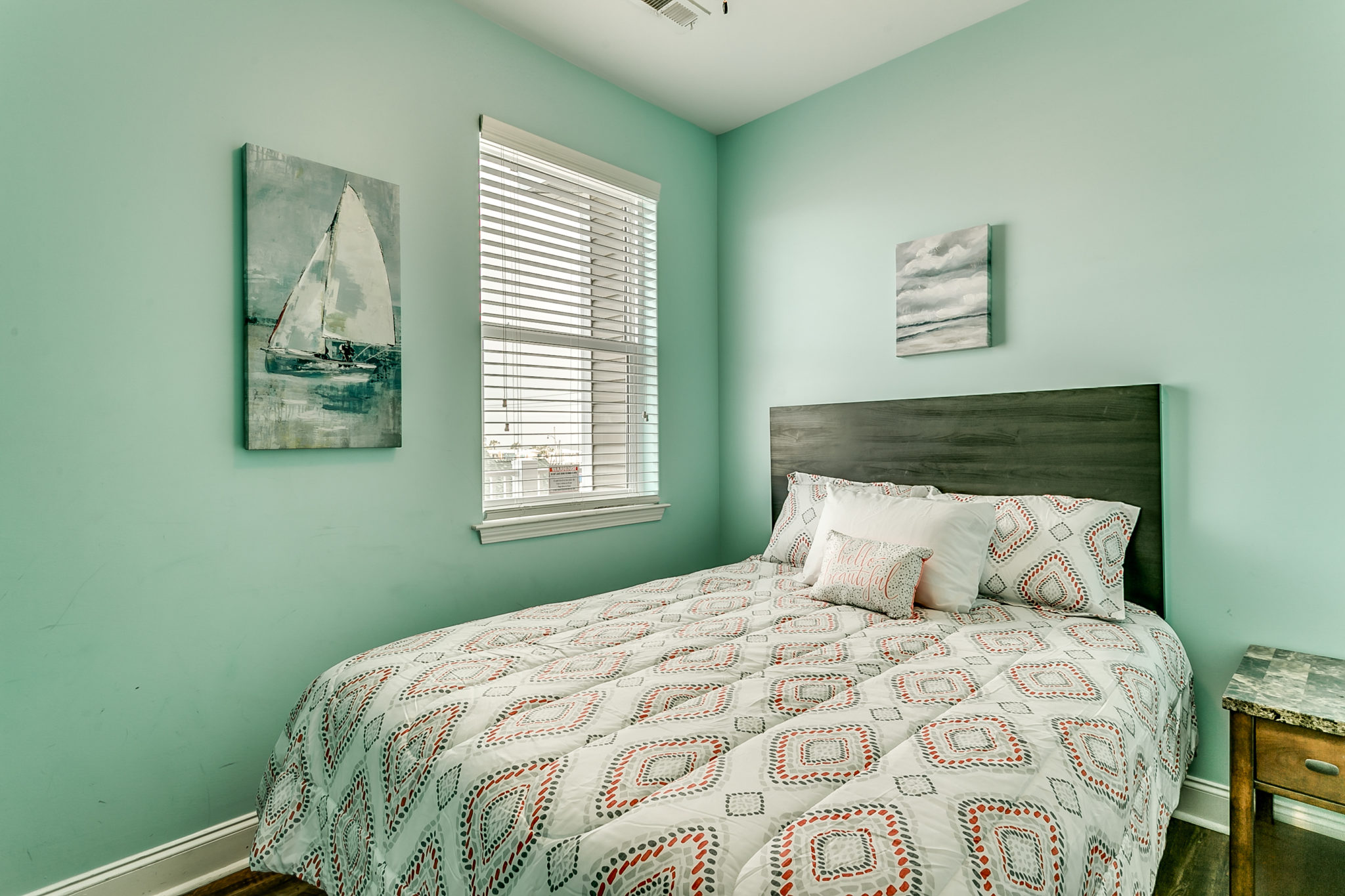 2201 Spring Street bedroom.