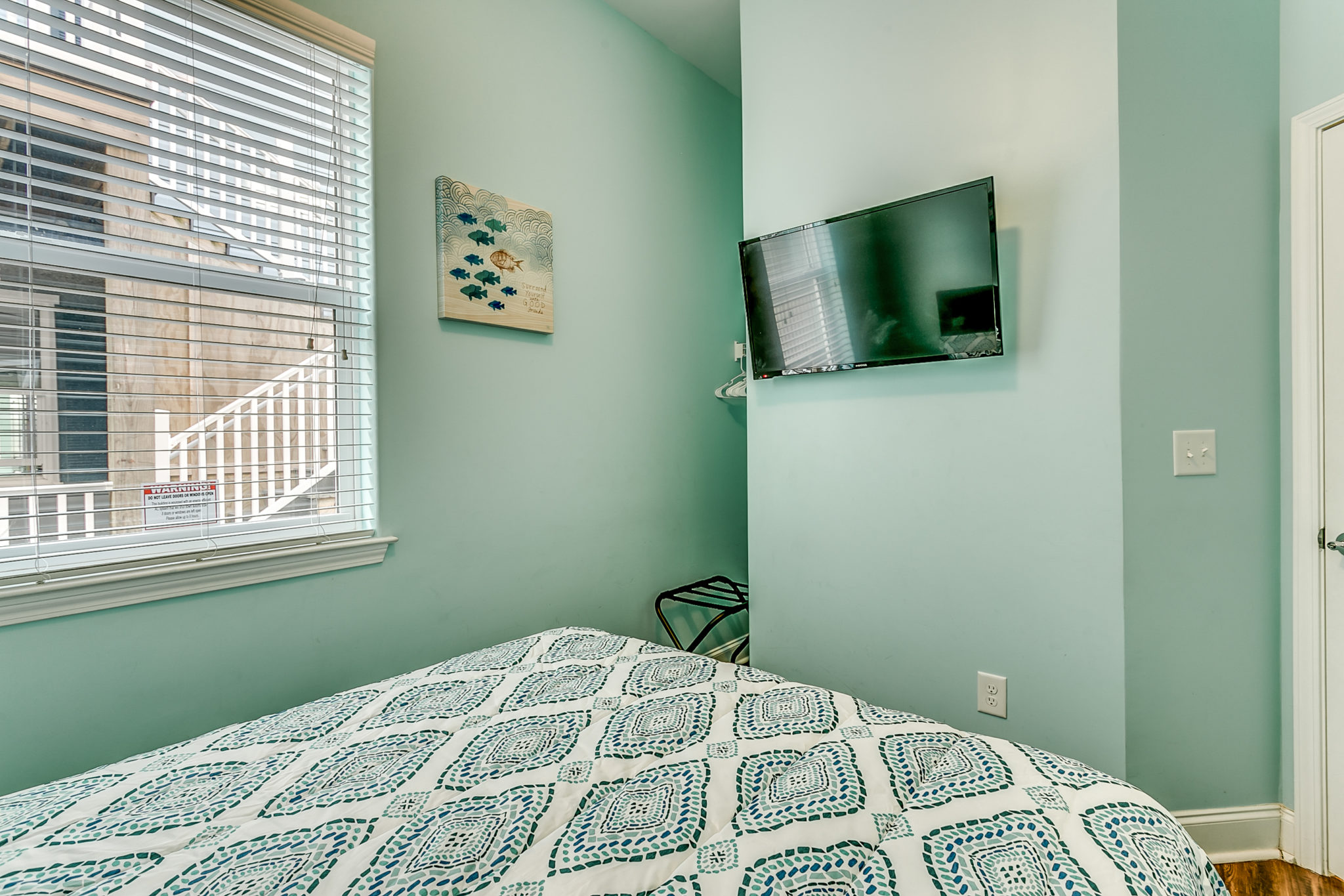 2201 Spring Street bedroom.
