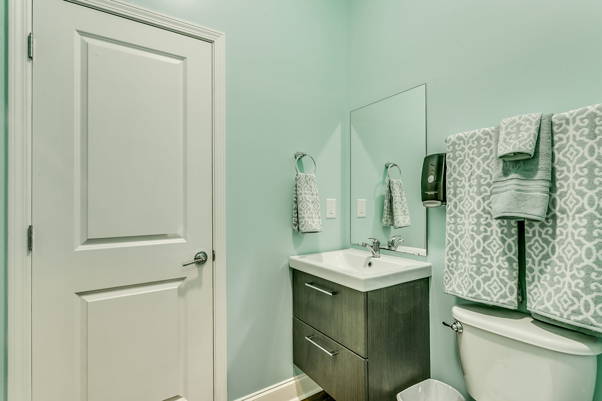 2201 Spring Street bathroom with shower.